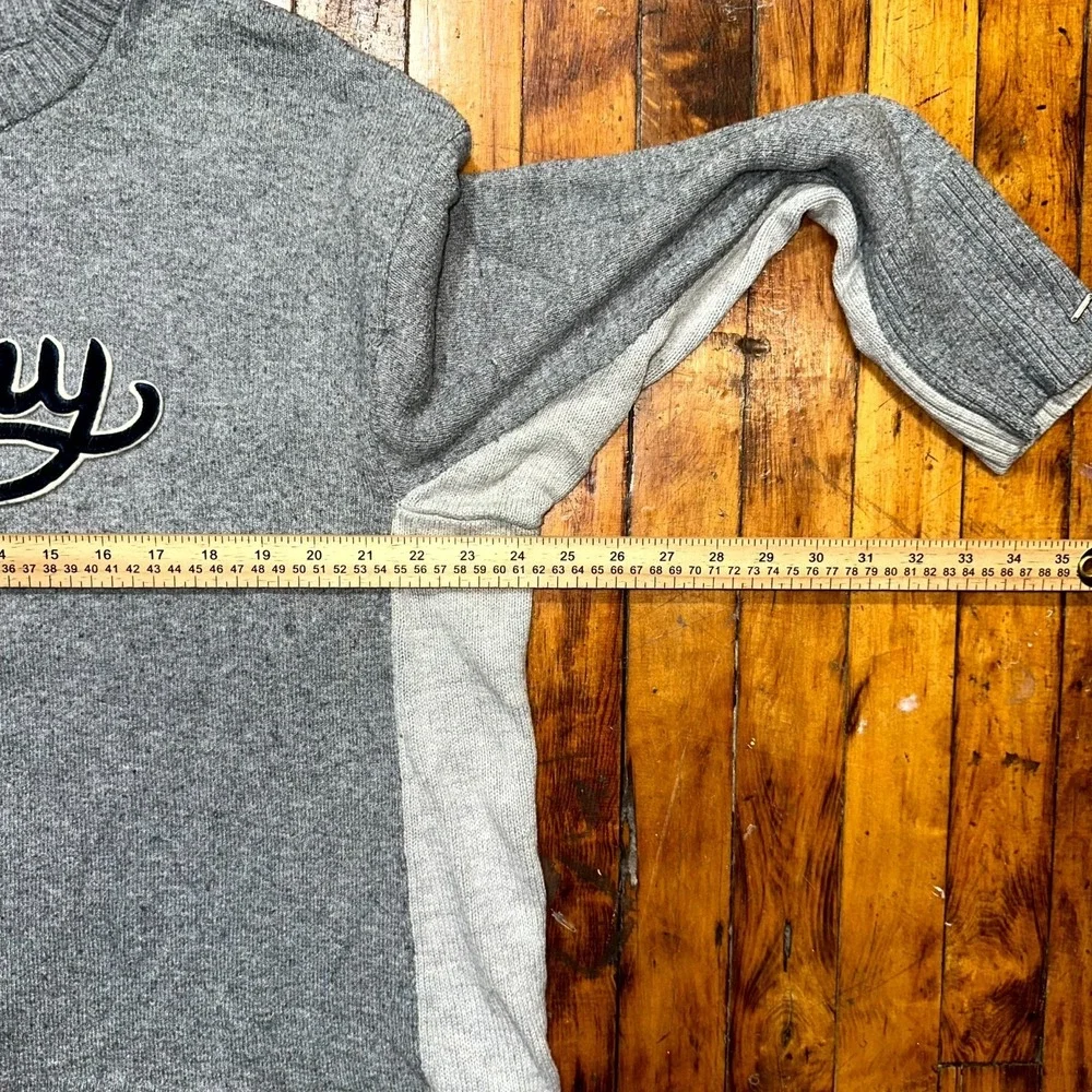 Tommy Hilfiger Sweater Men's 2XL Gray Knit Long Sleeve Script Logo Crew Neck‎